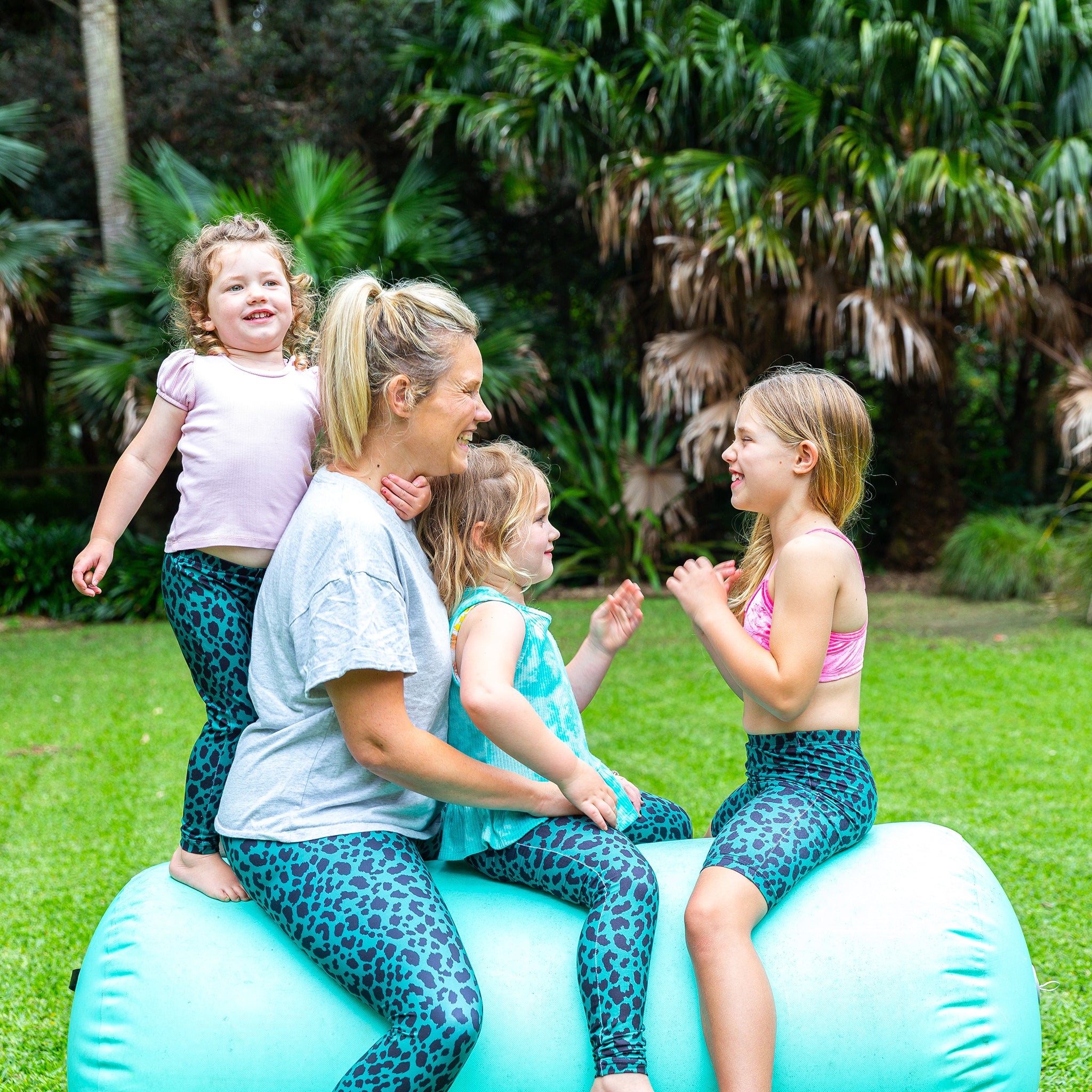 Jungle Leopard Women's Pocket Leggings - Cheeky Chickadee Store